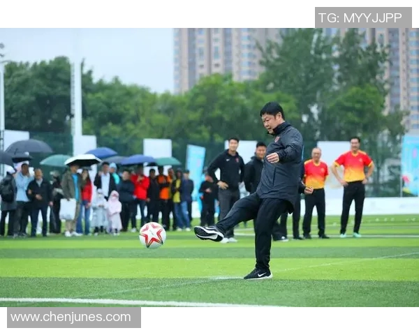 成都足球队的崛起与发展探索展现城市足球力量与激情