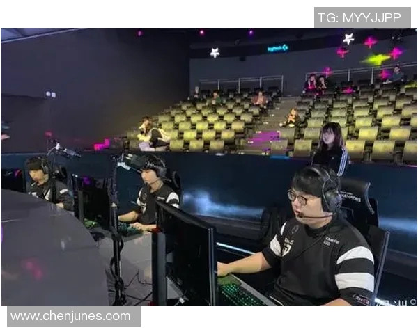 加克波的崛起之路:从青涩小将到足坛新星的传奇旅程 加克波的崛起之路:从青涩小将到足坛新星的传奇旅程