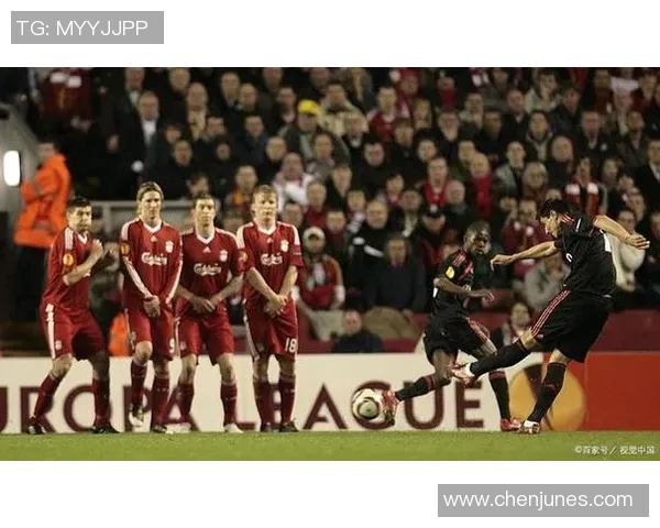 利物浦与巴塞罗那欧冠激战实况回顾与精彩瞬间分析 利物浦与巴塞罗那欧冠激战实况回顾与精彩瞬间分析