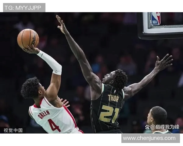 火箭队对阵黄蜂队精彩视频直播全程回顾与赛后分析