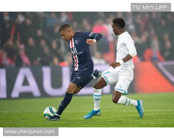 2019年巴黎圣日耳曼与马赛的经典对决回顾与分析