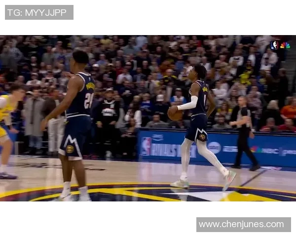 湖人对掘金的激烈对决正在进行中球迷们热情高涨期待精彩瞬间